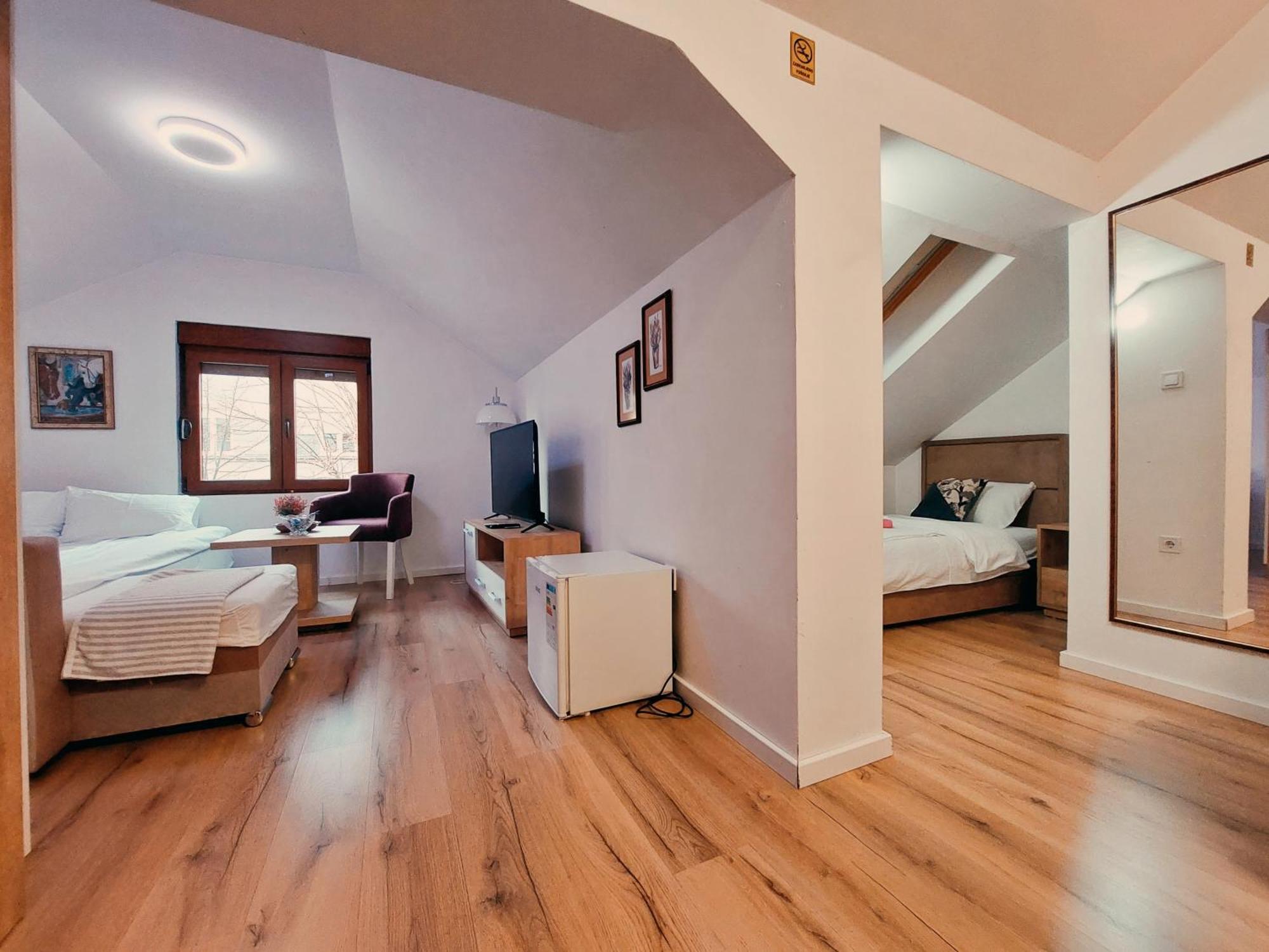 Buba Palace Niksic Ngoại thất bức ảnh