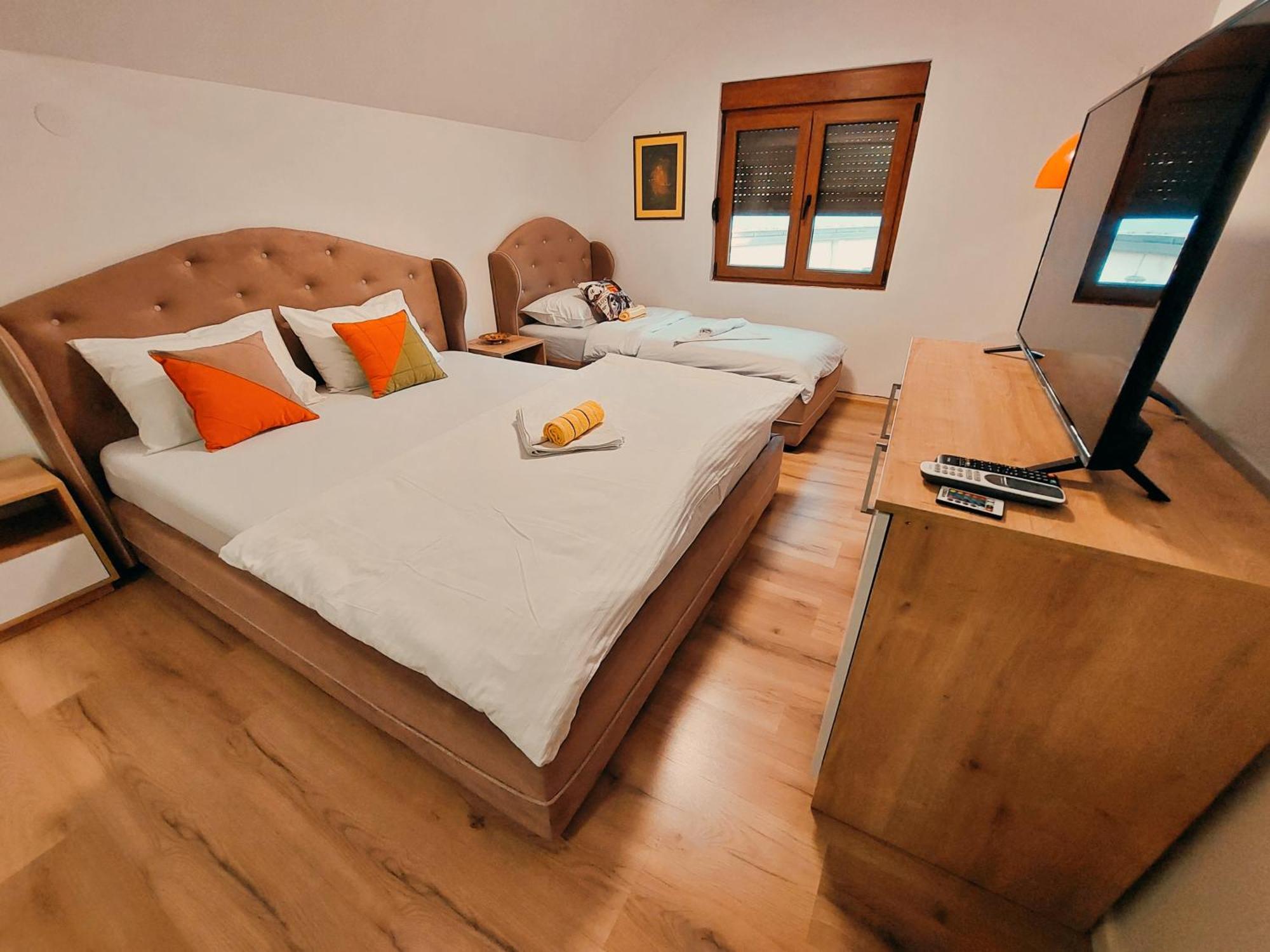 Buba Palace Niksic Ngoại thất bức ảnh